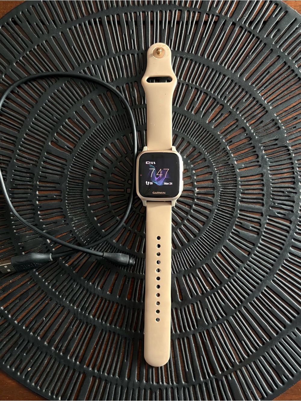 Garmin Beige Silicone-Band Smartwatch with Square Display